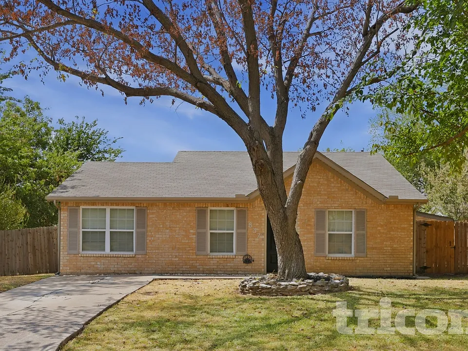 837 Pine Mountain Dr