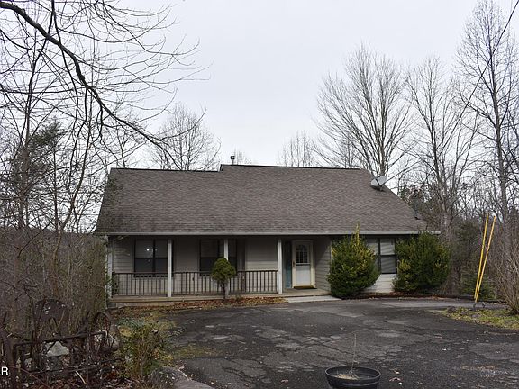 5th image of 273 Stott Ln