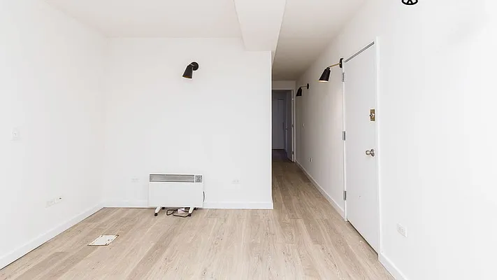 Rented by Nooklyn NYC LLC | media 47