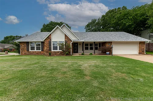 10714 S 86th East Cir Photo 1