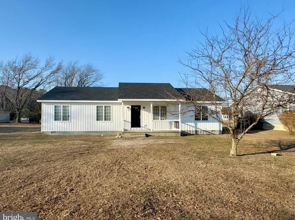 208 Oak St, Ellendale, DE 19941