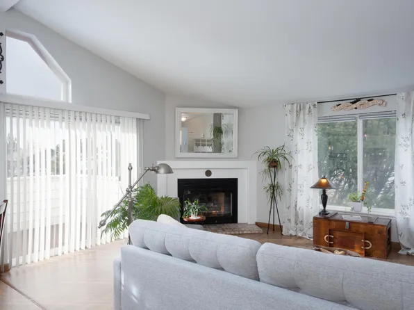 2552 NE Iris Way, Bend, OR 97701