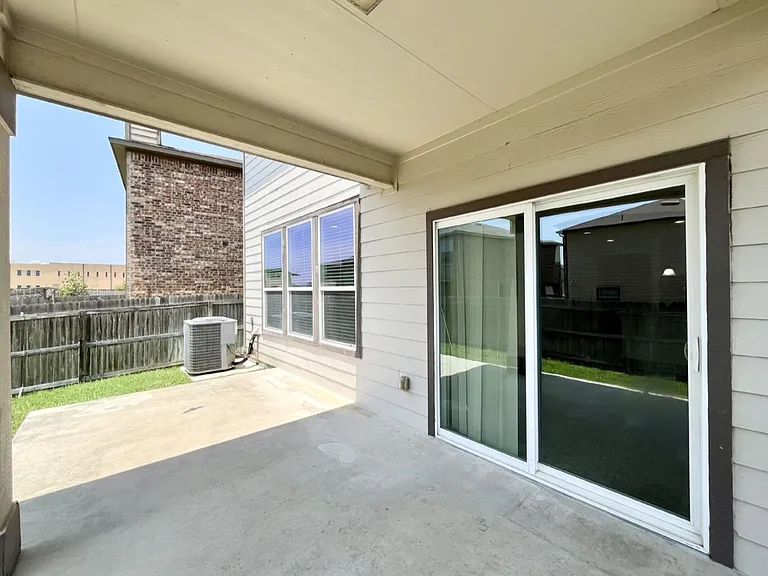 401 Ruby Ritz #401 — Photo 31