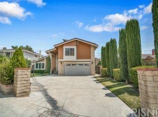 14823 Begonias Ln, Santa Clarita, CA 91387