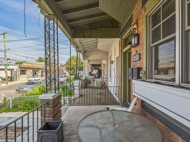 1845 E Cambria St #1 — Photo 4