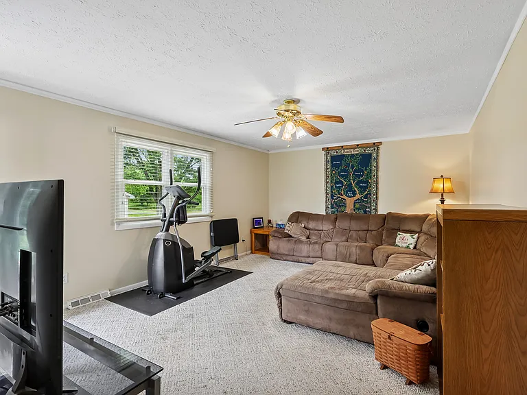 4702 Alger Rd — Photo 20