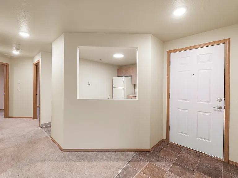 Clark Ave Apartments — Photo 6