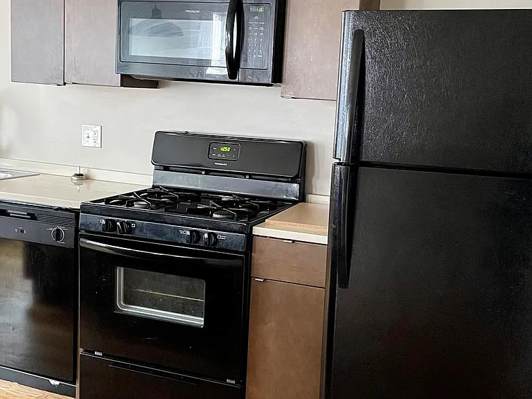 4126 McRee Ave #2E — Photo 3