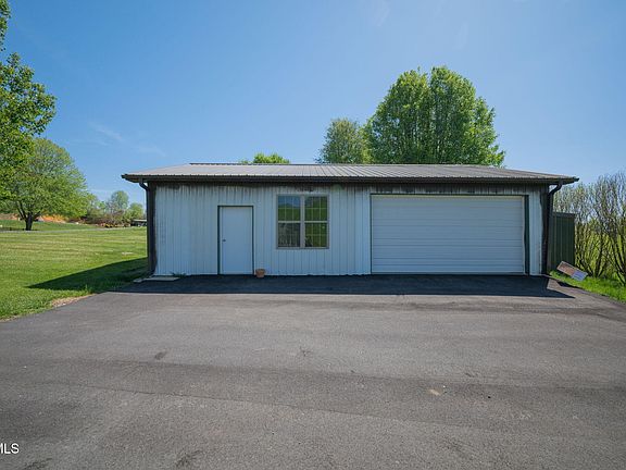 3rd image of 1458 Dry Hill Rd
