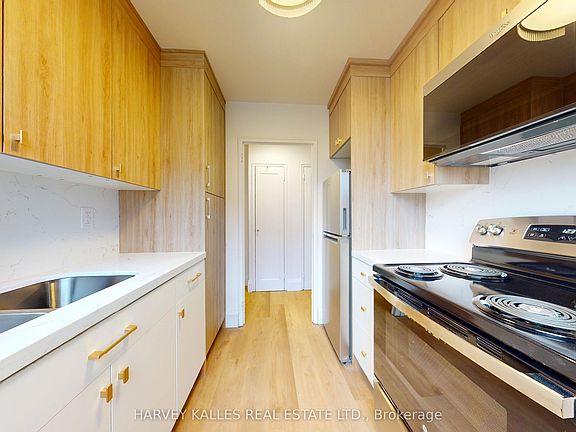 5th image of 1 Marquette Ave #12