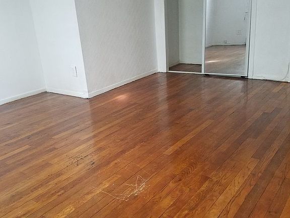 3rd image of 15547 116th Ave