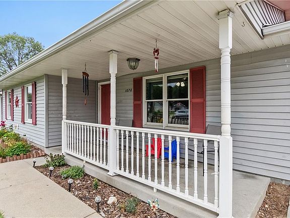 3rd image of 1070 Dutchman Ln