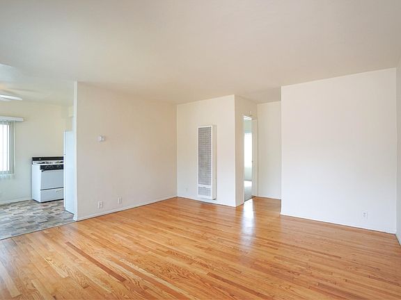 2nd image of 4667 Utah St