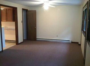 450 Amherst Rd #B, Belchertown, MA 01007