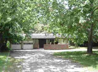 2305 George Washington Blvd, Wichita, KS 67218