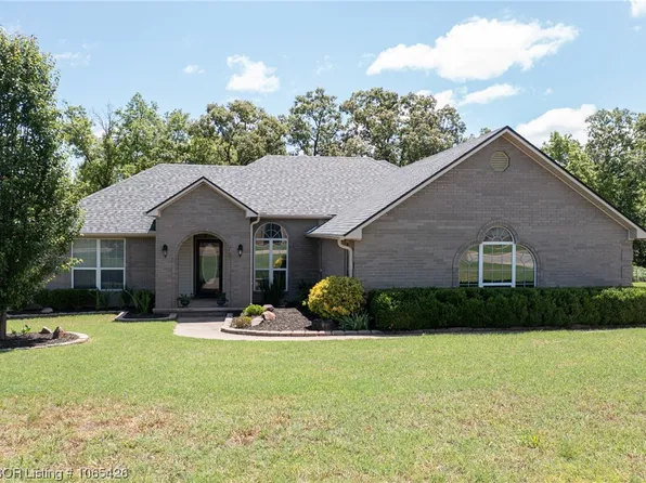 106 Kish Ave, Sallisaw, OK 74955