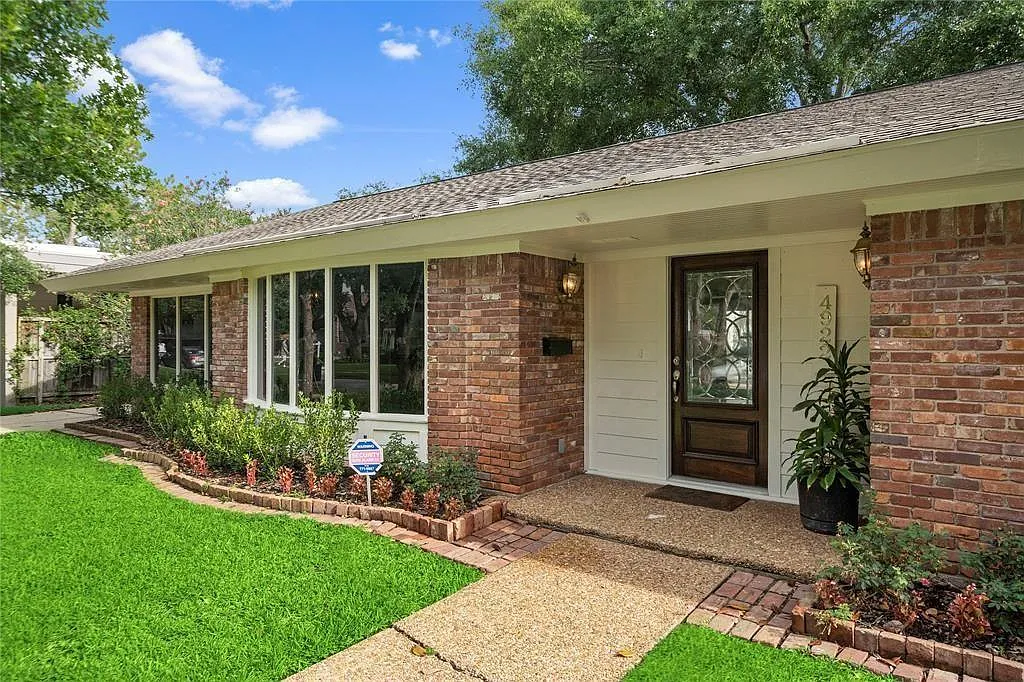 5 bed, 2.5 bath, 3172 sqft, $3,750 — Photo 3