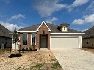 1984 Chief St, Bryan, TX 77807