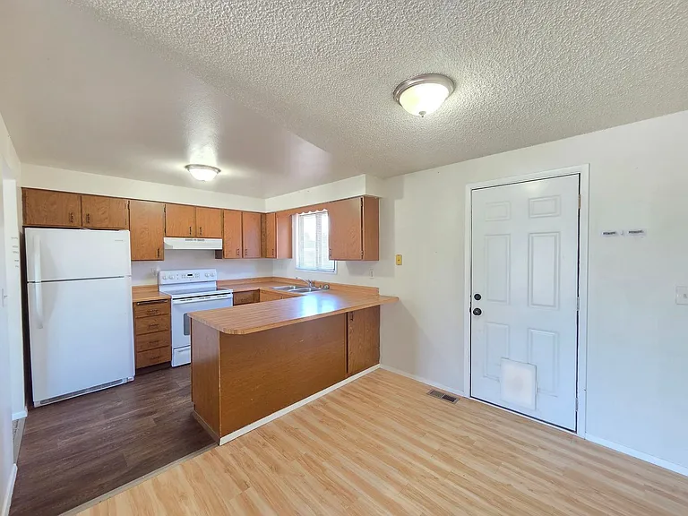1707 N Glenn Ct — Photo 5