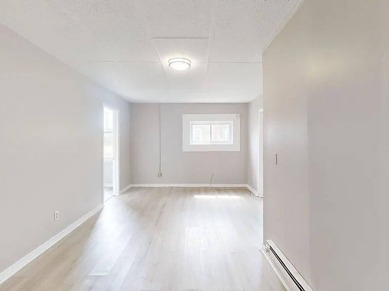 2550 Elyria Ave — Photo 37