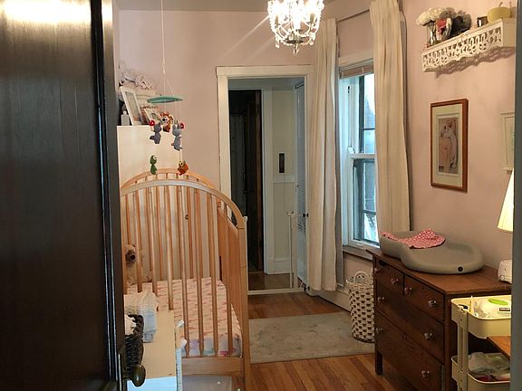 2nd image of 5520 N Glenwood Ave #2