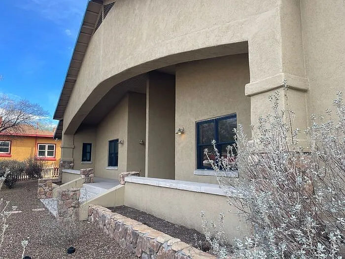 3 bed, 3.0 bath, 1600 sqft, $1,895 — Photo 1