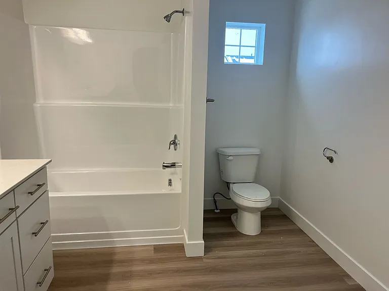 902 N 1280 E — Photo 8