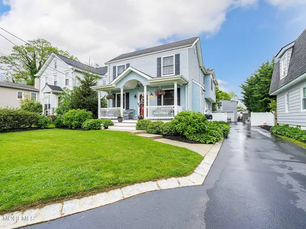 46 Compton Street, Belford, NJ 07718