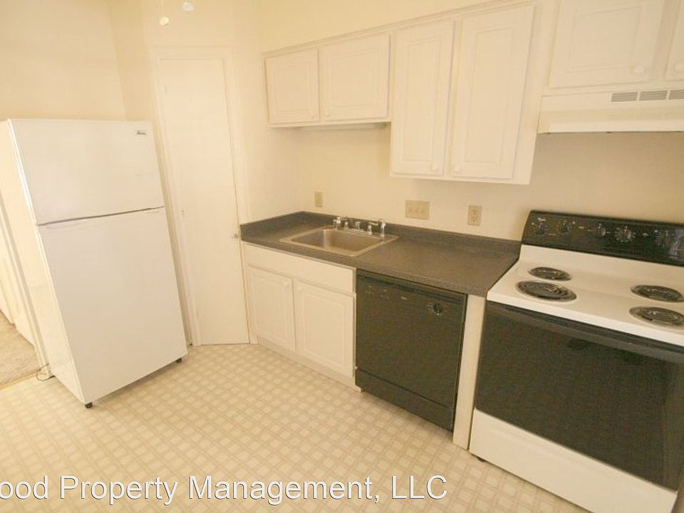 1st image of 2311 N 91st St