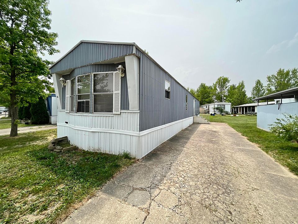 1st image of 16 Terrace Dr