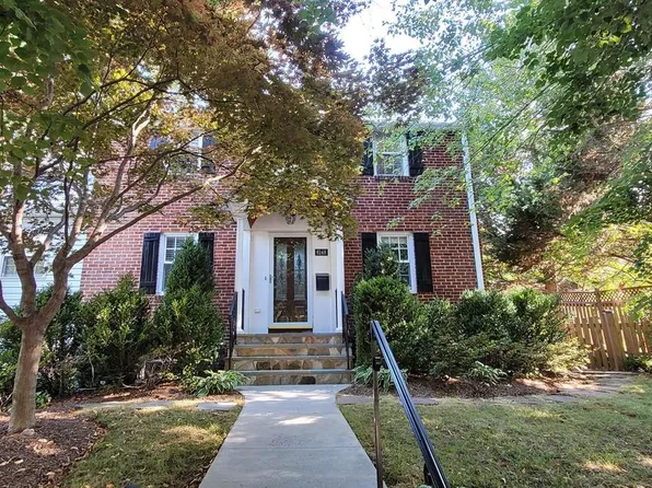 6148 12th Rd N, Arlington, VA 22205