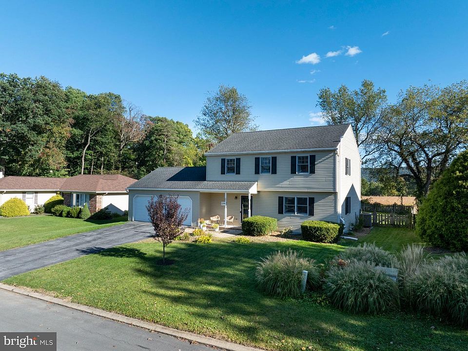 1st image of 2294 Roylen Cir