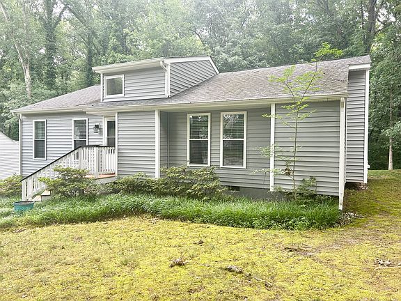 3rd image of 12114 Mountain Laurel Dr