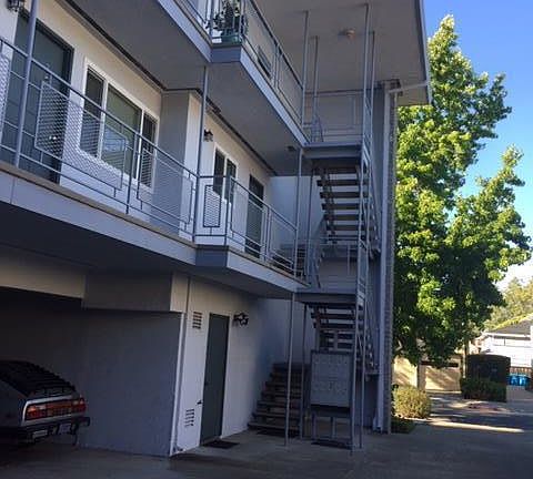 2nd image of 1133 Paloma Ave APT 8