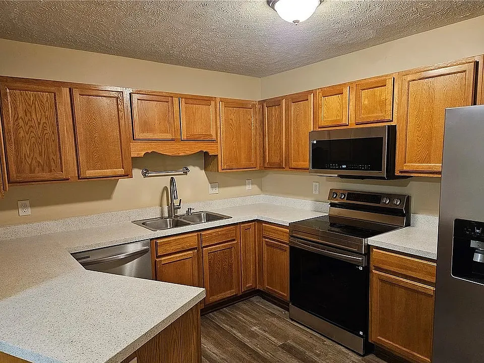 3375 Galleria Dr