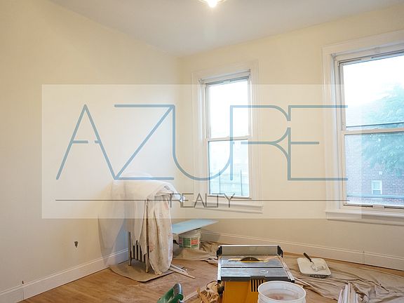 3rd image of 2430 23rd St #2