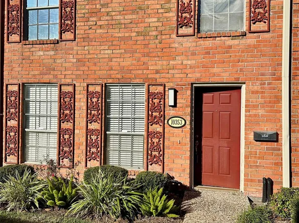 10353 Briar Forest Dr, Houston, TX 77042