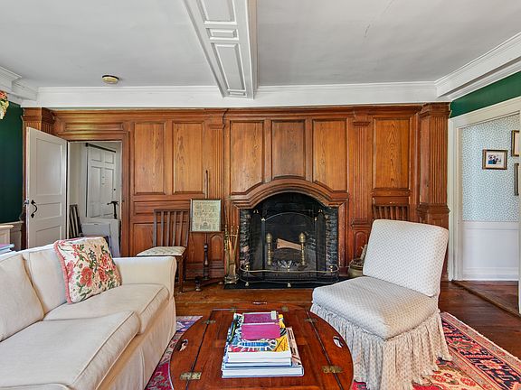 5th image of 53-1 Selden Road Road