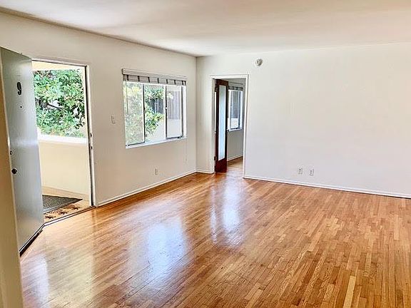2nd image of 1302 S Saltair Ave APT 9