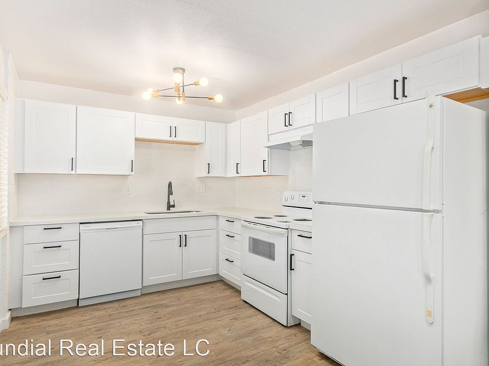 1st image of 241 E 1st Ave #16