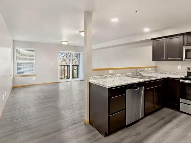 Tremezzo Apartments — Photo 1
