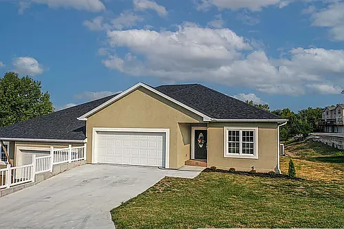 1828 Pinnacle Point Photo 1