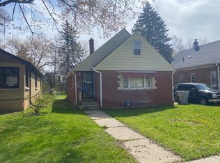 5070 N 24th St, Milwaukee, WI 53209