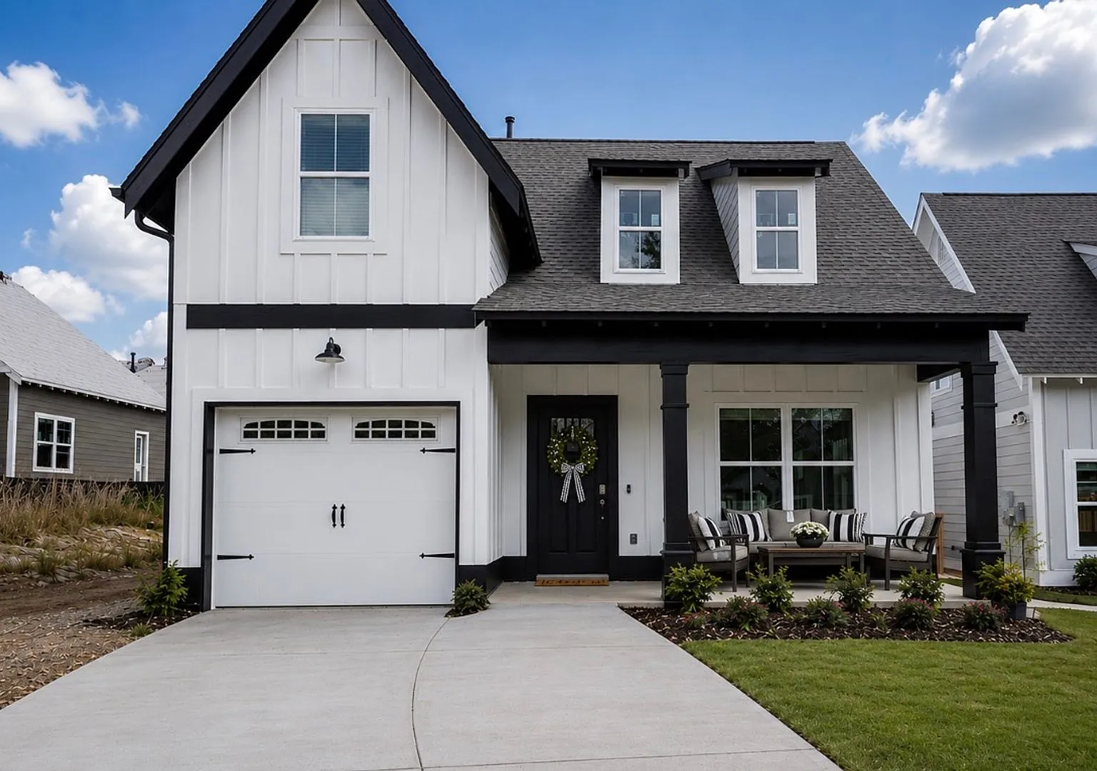 3 bedroom home with bonus loft! — Photo 1