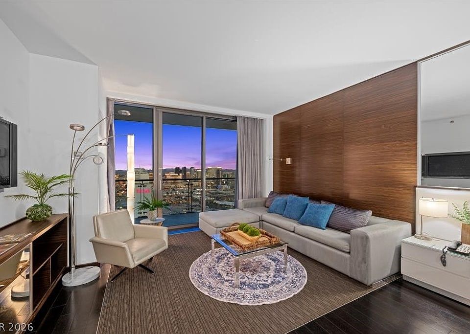 1st image of 4381 W Flamingo Rd #5118