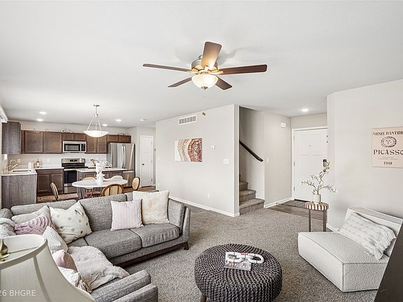 5th image of 2310 Windcrest Dr