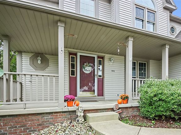 3rd image of 3086 Hidden Brook Dr