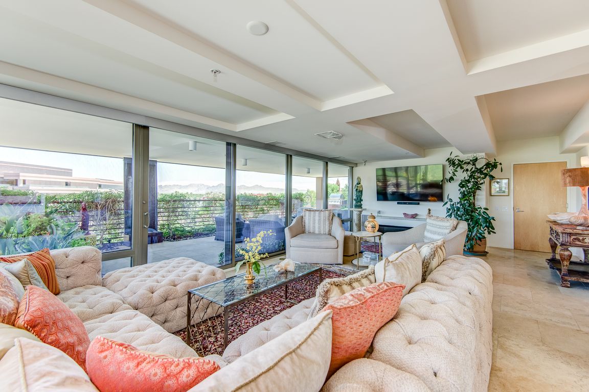 next background image