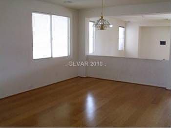4th image of 8261 Lancia Ave