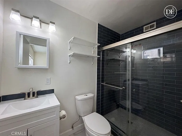 4358 Mammoth Ave #10 — Photo 17